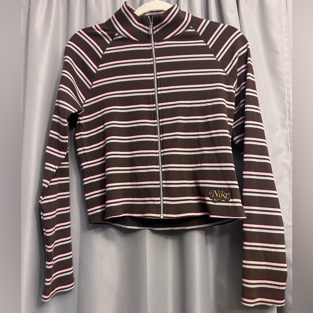 50%offw❤️ Nike tight fit women’s brown stripe full zip top size medium #09